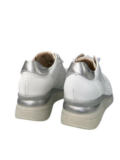 Ежеднвена дамска спортна обувка с лека платформа PITTILOS (SKU) 10431