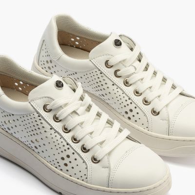 Бял дамски кец за всеки ден PITILLOS (SKU)10442