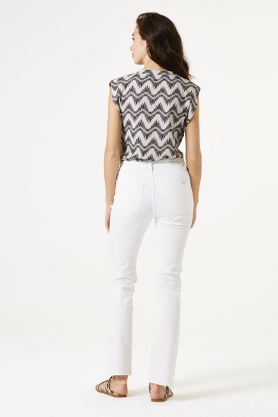Women's blouse with figural print - style and comfort GARCIA (SKU) D50002