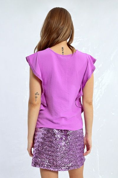 Elegant women's blouse with ruffles and V-neckline MOLLY BRACKEN (SKU) LAL541DP