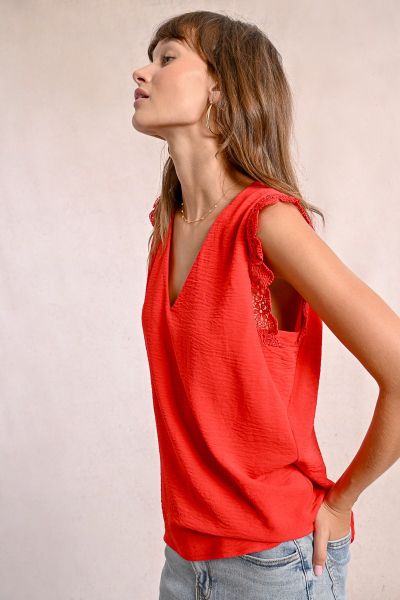 Women's V-neckline top with lace details MOLLY BRACKEN (SKU) G885DE