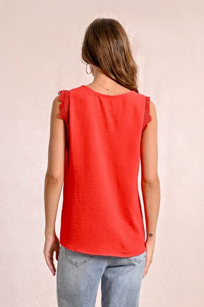Women's V-neckline top with lace details MOLLY BRACKEN (SKU) G885DE