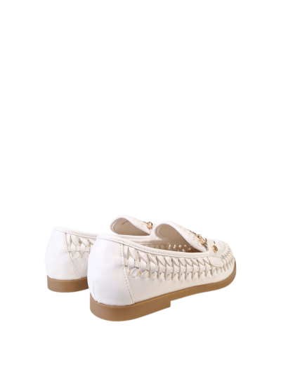 Бели дамски мокасини с перфорация GAUDI (SKU)V5364570