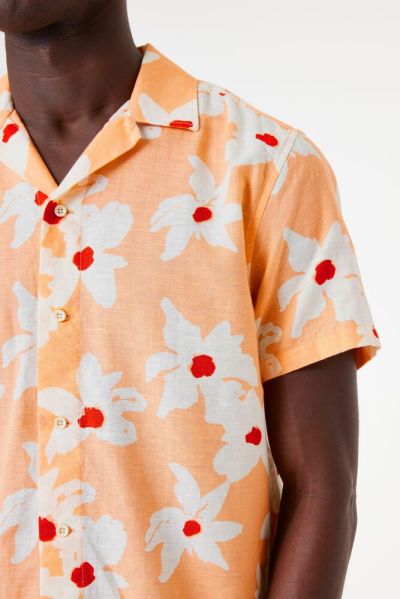 Men's short-sleeved shirt with a striking print GARCIA (SKU)E51291