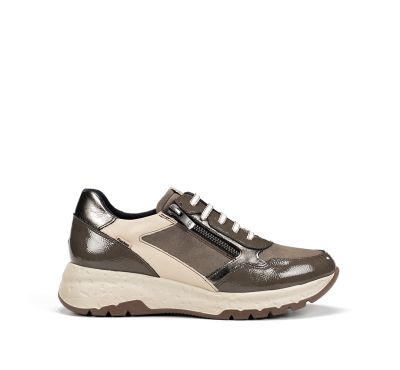 Спортни обувки Taupe: Комфорт и стил за всеки ден! FLUCHOS (SKU)2308