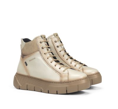 Beige women's sports boots - style and comfort for every day! FLUCHOS(SKU)2304,
