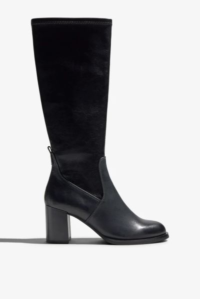 Black leather heeled boots - an elegant classic!REGARDE LE CIEL (SKU)MATILDE04