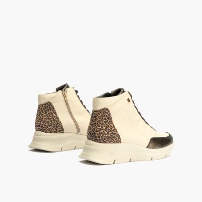 Cream women's sneakers with leopard print PITILLOS (SKU)10754
