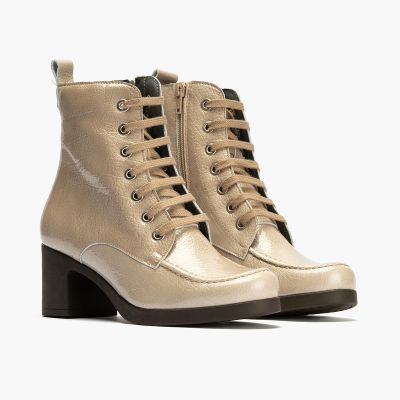 Beige elegant boots with a molded heel - Trendy comfort PITILLOS (SKU)30102