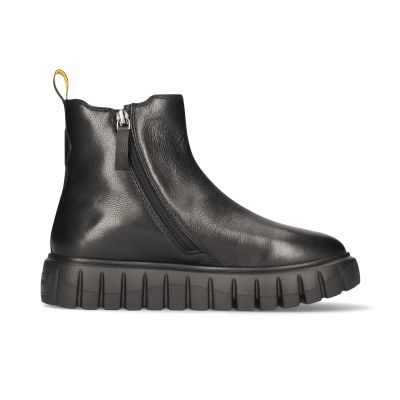 Black leather boots - elegant and comfortable! SALAMANDER (SKU)AUT30