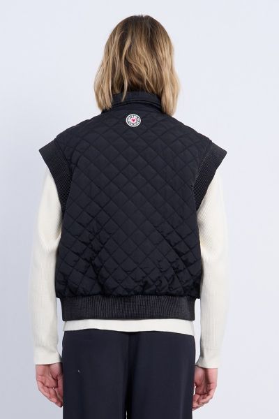 Women's padded sleeveless jacket - style and warmth MOLLY BRACKEN (SKU) HAL44DH