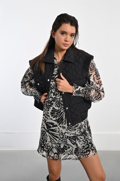 Women's padded sleeveless jacket - style and warmth MOLLY BRACKEN (SKU) HAL44DH