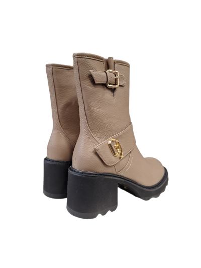 Women's boots: Elegant and comfortable for every day GAUDI (SKU) V3463420