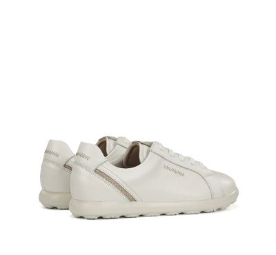 White women's sports shoes for every day - comfort and style! FLUCHOS (SKU)2438