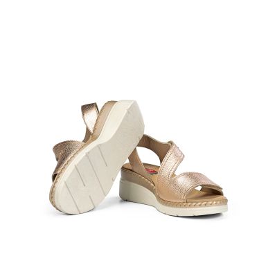 Platform sandals: style and comfort!FLUCHOS (SKU)2137