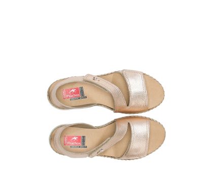 Platform sandals: style and comfort!FLUCHOS (SKU)2137