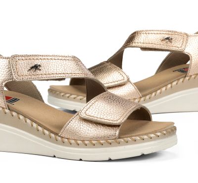 Platform sandals: style and comfort!FLUCHOS (SKU)2137