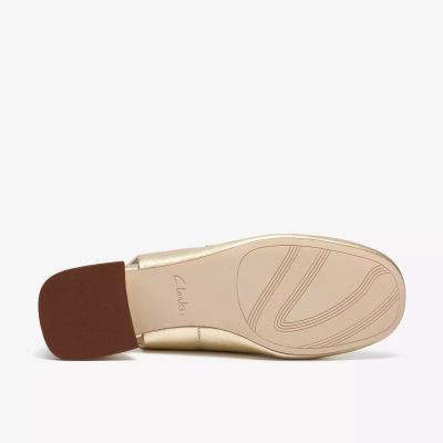 Gold low-heeled sandals - Elegant step! CLARKS (SKU)26185876