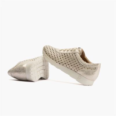 Бежови перфорирани дамски обувки - удобство и стил!PITILLOS (SKU)11101