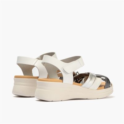 White platform sandals with animal print - Everyday comfort and style!PITILLOS (SKU)11294