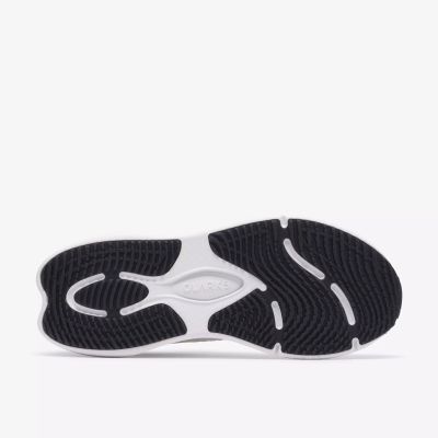 Бели дамски маратонки - Спортен стил и комфорт!CLARKS (SKU)26186459