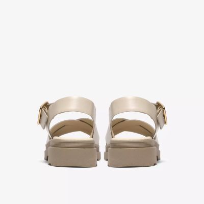 Cream Women's Sandals - Everyday Comfort!CLARKS (SKU)26186092