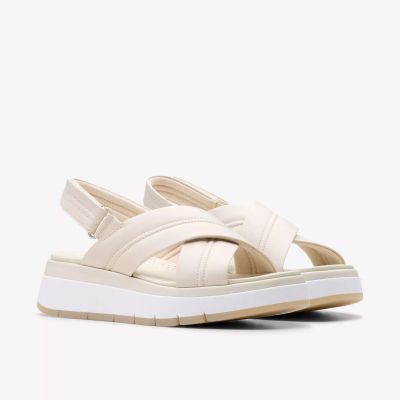 Women's Casual Comfortable Stylish Light Platform Sandal in Cream CLARKS (SKU)26181470