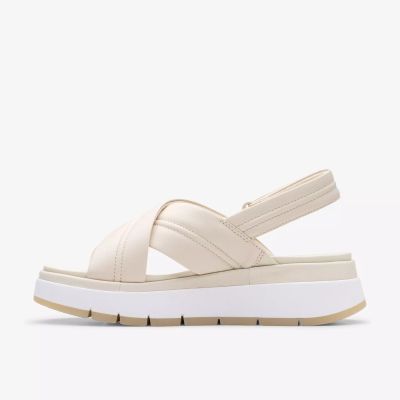 Women's Casual Comfortable Stylish Light Platform Sandal in Cream CLARKS (SKU)26181470