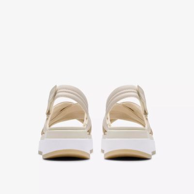 Women's Casual Comfortable Stylish Light Platform Sandal in Cream CLARKS (SKU)26181470