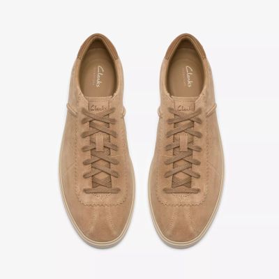 Men's casual sneaker in a brown-beige combination, stylish, comfortable, modern.CLARKS (SKU)26186194