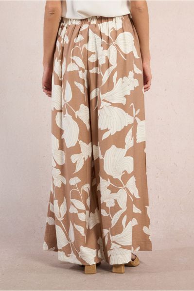 Women's trousers with floral print made of viscose - elegant and comfortable MOLLY BRACKEN (SKU) LA1864EE