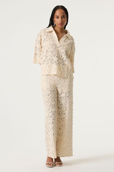 Women's trousers with exquisite floral cotton lace - style and comfort GARCIA (SKU) Q260117