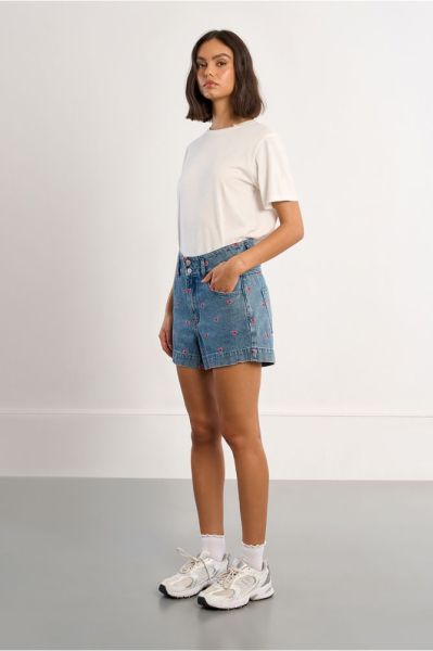 Women's denim shorts - comfortable, stylish, perfect for summer MOLLY BRACKEN (SKU) ELF957EP