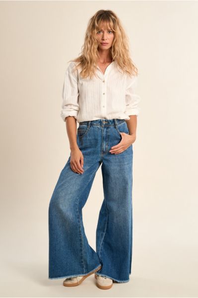 Women's high-waisted flared jeans - modern design MOLLY BRACKEN (SKU) ED68CN