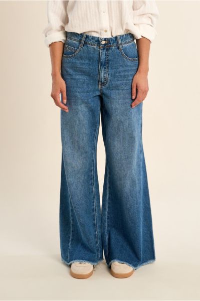 Women's high-waisted flared jeans - modern design MOLLY BRACKEN (SKU) ED68CN