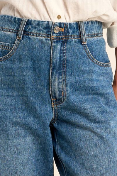 Women's high-waisted flared jeans - modern design MOLLY BRACKEN (SKU) ED68CN