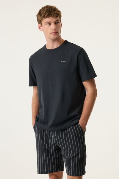 Men's dark blue T-shirt with attractive lettering on the back - style and comfort GARCIA (SKU) P2612O2
