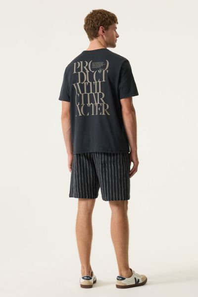 Men's dark blue T-shirt with attractive lettering on the back - style and comfort GARCIA (SKU) P2612O2