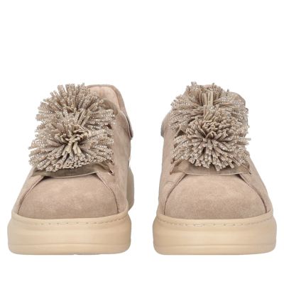 Elegant women's suede sneakers with a flower - comfort and stylish look!TOSCA BLU (SKU)2602S025