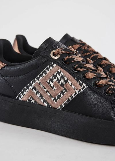 Women's black sneakers with embroidered logo – stylish, comfortable, and trendy for everyday wear – GAUDI (SKU) V6465632