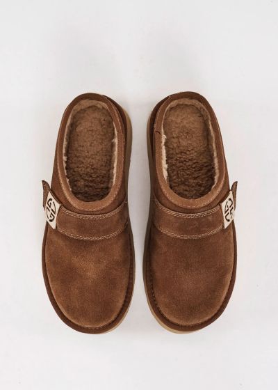 Women's suede clogs – urban style and comfort GAUDI (SKU) V6465480