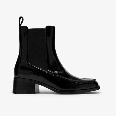 Women's black patent leather ankle boot with a mid-heel. An elegant and comfortable style. CLARKS (SKU) 26320247