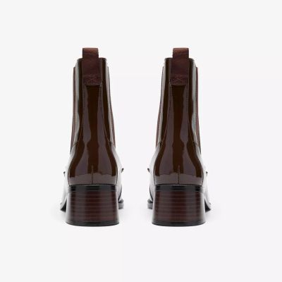 Women's brown patent leather mid-heel ankle boot – elegance and comfort. CLARKS (SKU) 26327224