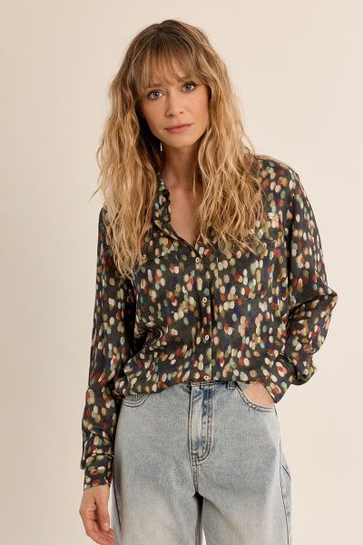 Stylish women's polka-dot shirt – Elegant and modern look MOLLY BRACKEN (SKU) T1841EN