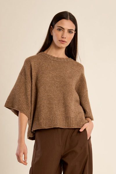 Fine-knit women's sweater with a flared silhouette MOLLY BRACKEN (SKU) LA2064EN