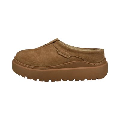 Women’s warm brown slippers – Modern design, coziness, and comfort! BUGATTI (SKU) AXF60