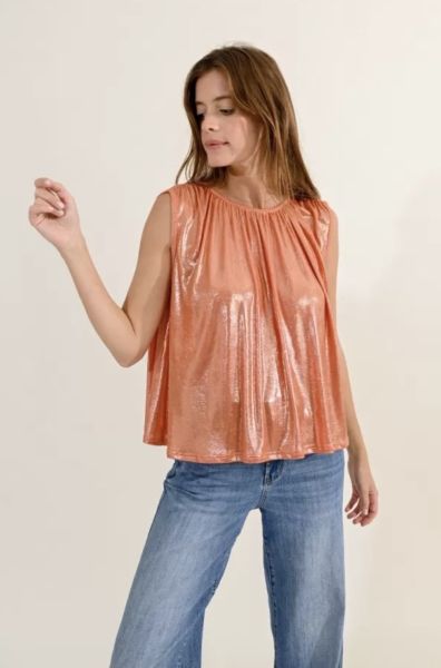 Дамски топ с метален блясък в прасковено MOLLY BRACKEN (SKU) TW1801CE