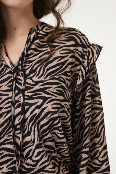 GARCIA Wrinkled Women's Blouse (SKU) V40234