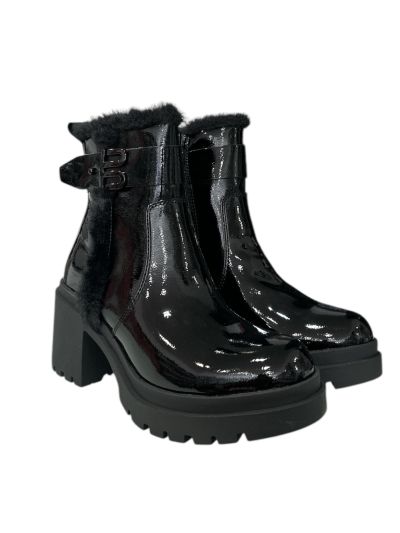 Casual women's boot with heels in black color TT. BAGATTI (SKU)1010.