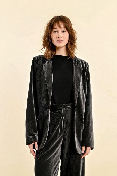 Дамско кадифено сако в черен цвят MOLLY BRACKEN (SKU) T1696ACH